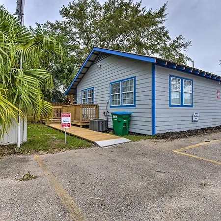 Downtown Ocean Springs Retreat 1 Mi To Beach!